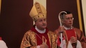 Bp Andrzej Jeż w czasie poświęcenia figury bł. Jana Pawła II w kościele św. Pawła Apostoła w Bochni, 29 VI 2011