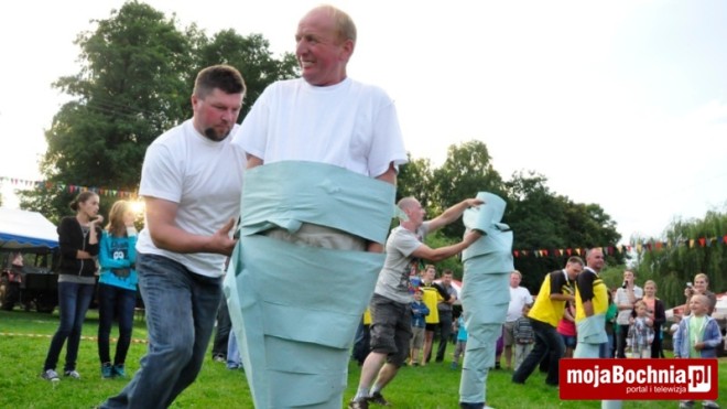 Turniej sołectw na Dniach Rzezawy – Dąbrówka, 13.08.2011