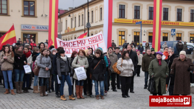 Wiec w obronie Sądu Rejonowego w Bochni, 27 II 2012