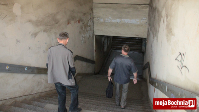 Otoczenie dworca kolejowego w Bochni, maj 2012