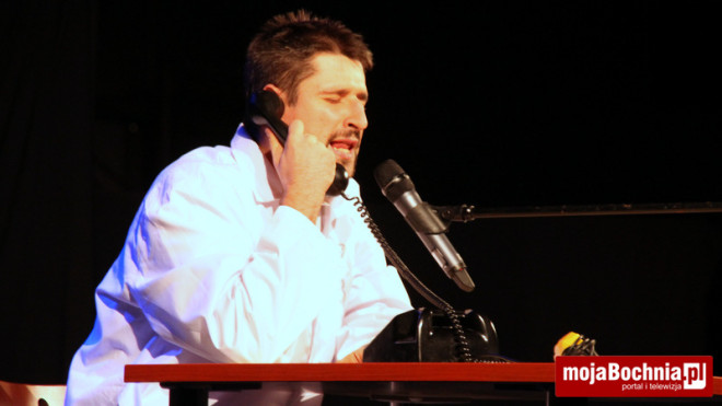 Kabaret Moralnego Niepokoju rozbawił bochnian do łez, 9 XI 2012