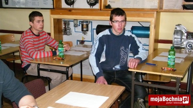 Uczniowie ZS Nr 1 w Bochni uczestniczyli w XIX Ogólnopolskim Turnieju Wiedzy Samochodowej