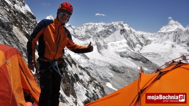 Wyprawa Rafała Raczyńskiego na Ama Dablam w Himalajach, IV-V 2013