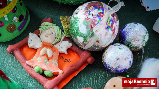 Colourful  Christmas  – wystawa w bocheńskiej „Dwójce”