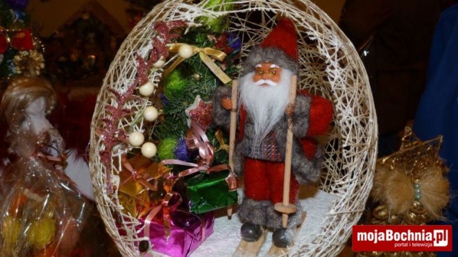 Siedlec: otwarto wystawę bożonarodzeniową