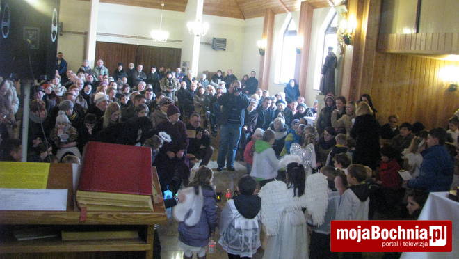 Gawłów: dzieci uczciły babcie i dziadków