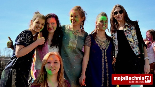 HOLI i Pierwszy Dzień Wiosny w II LO