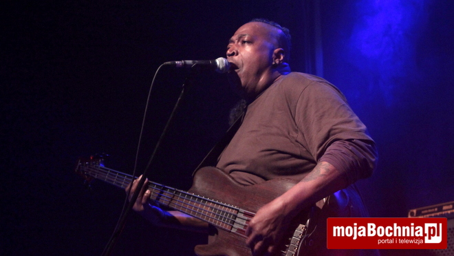 TM Stevens Shocka Zooloo, Twin Dragons, 9 IV 2014