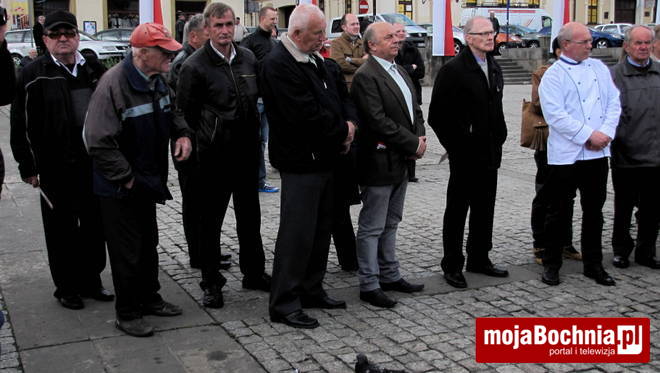 Politycy SLD na bocheńskim Rynku, 4 V 2014