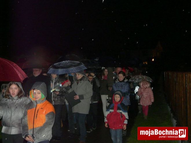 Gorzków: droga krzyżowa, 27 III 2015