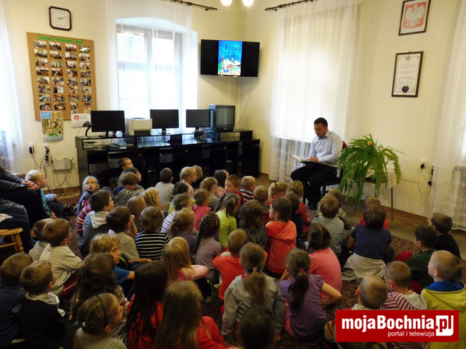 Akcja „Cały Wiśnicz Czyta dzieciom”