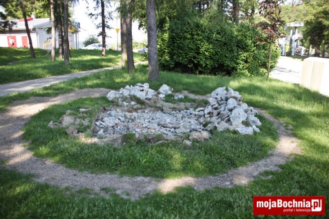 Usunięte urządzenia na placu zabaw przy ul. Widok, 25 V 2016