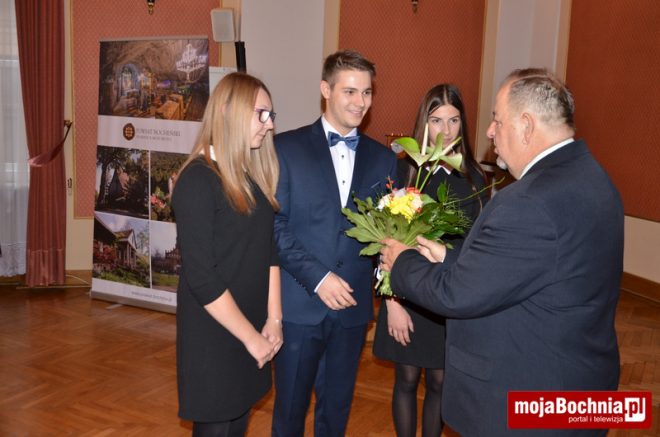 Starosta rozdał stypendia i nagrody