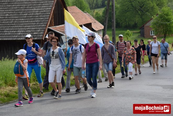 Rajd Szlakiem Papieskim z Łapanowa do Niegowici, 20 V 2017