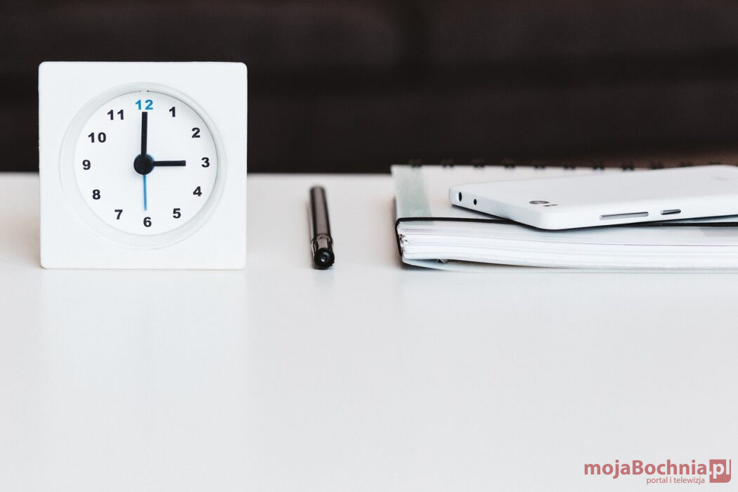 Jak lepiej organizować codzienność, gdy łączysz pracę i życie domowe?