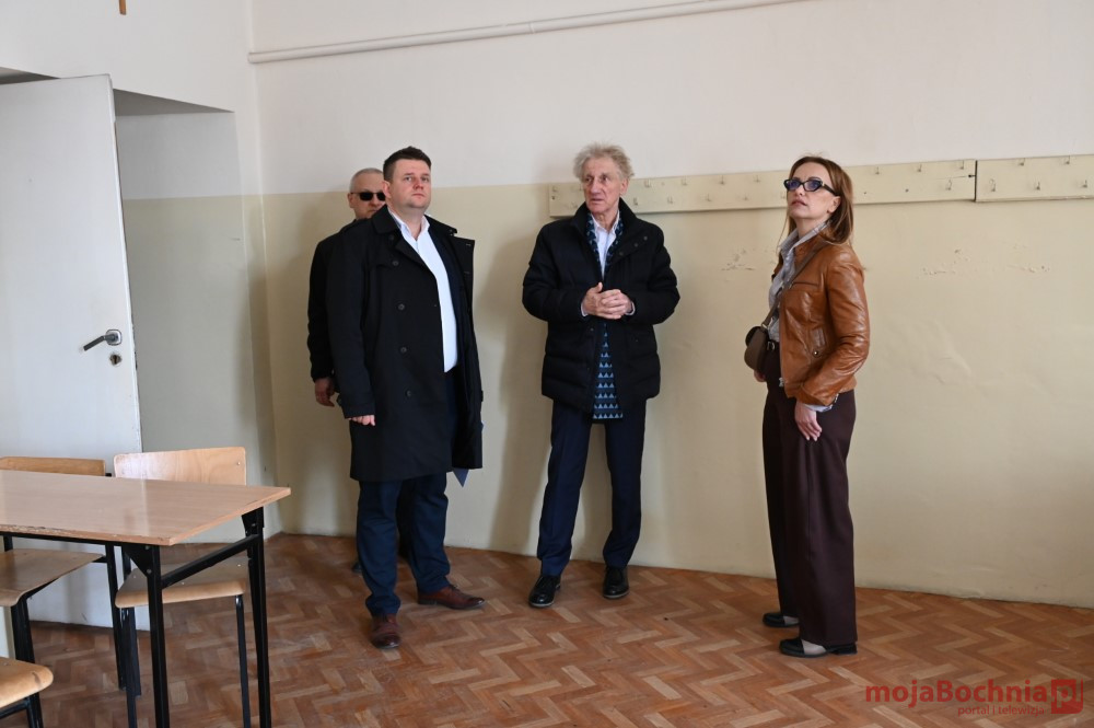 SPOTKANIE-BURMISTRZ-Z-DYREKTOREM-CENTRUM-EDUKACJI-ARTYSTYCZNEJ-W-WARSZAWIE-7