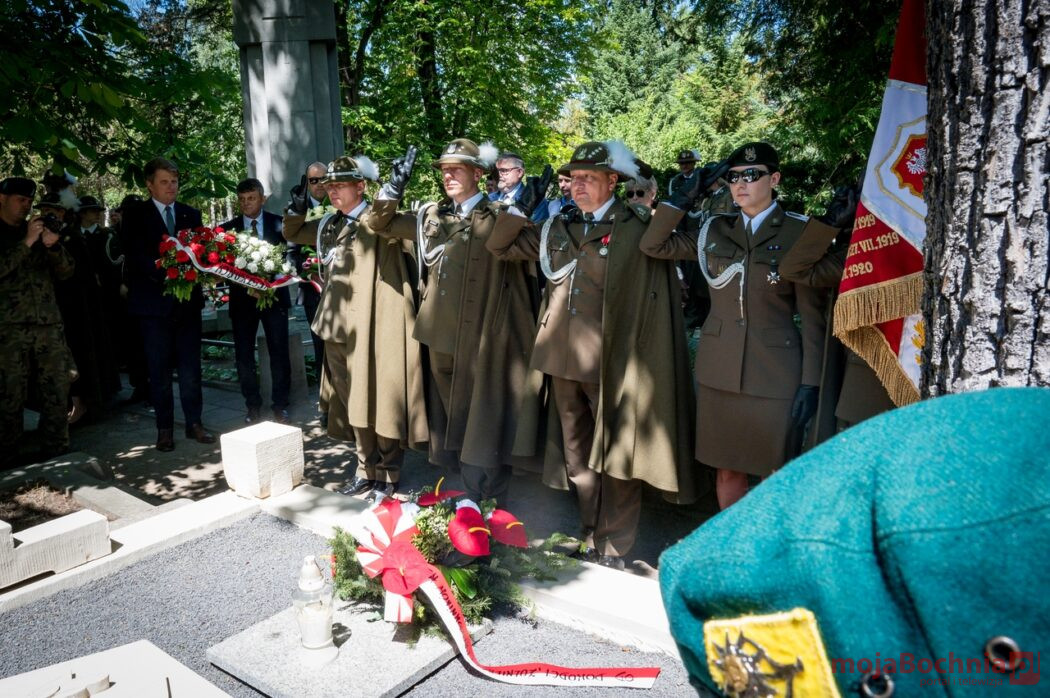Miejsce pochówku gen. bryg. Jerzego Dobrodzickiego z tytułem Grobu Weterana Walk o Wolność i Niepodległość Polski