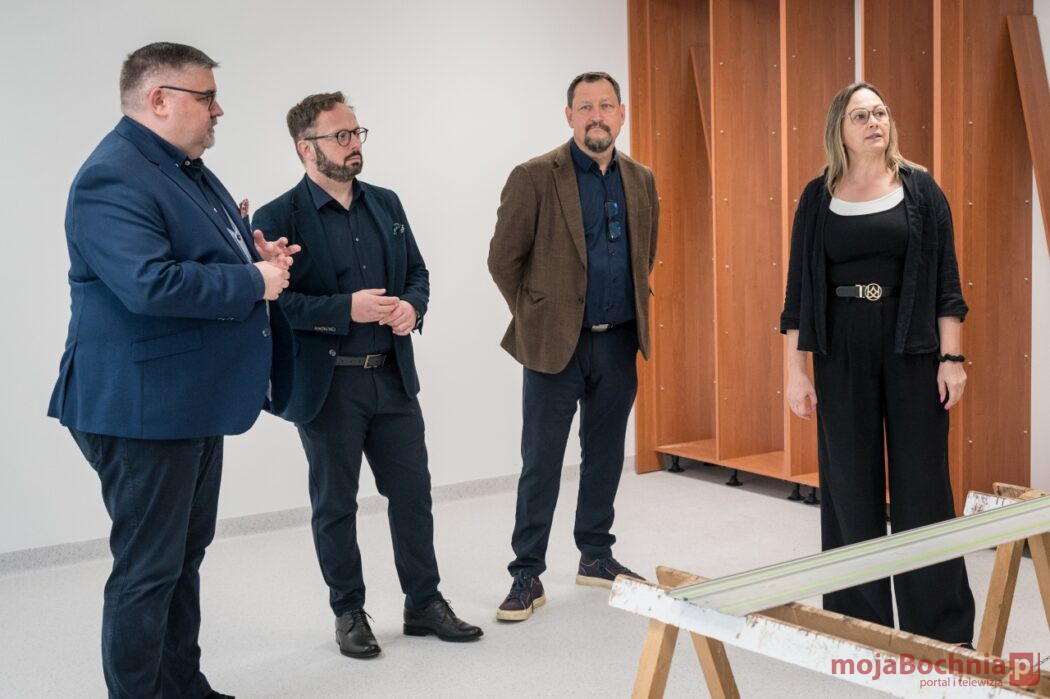Pomieszczenia Wydziału Komunikacji niedługo będą dostępne.